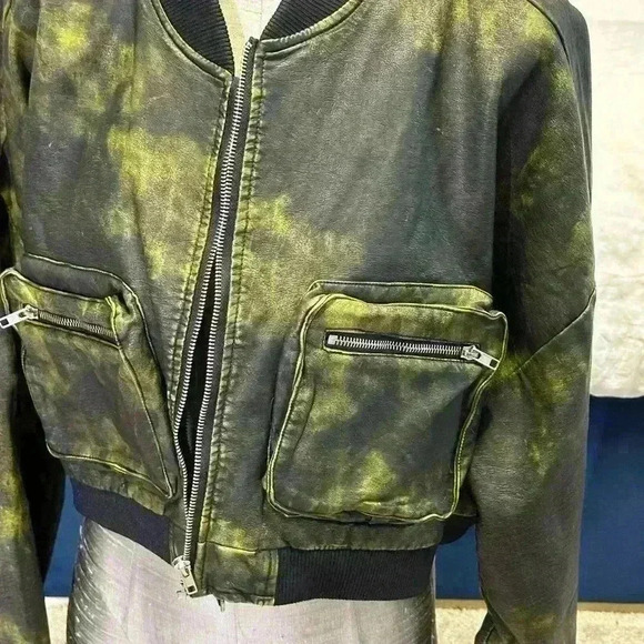 Fashion nova olive vintage washed faux leather bomber jacket size 2x - Picture 4 of 5
